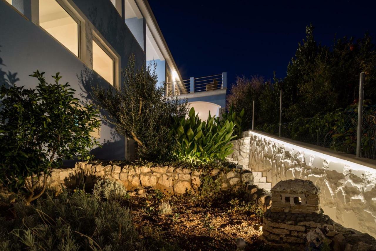 Apartments "Villa Antea" Vinisce Exterior photo