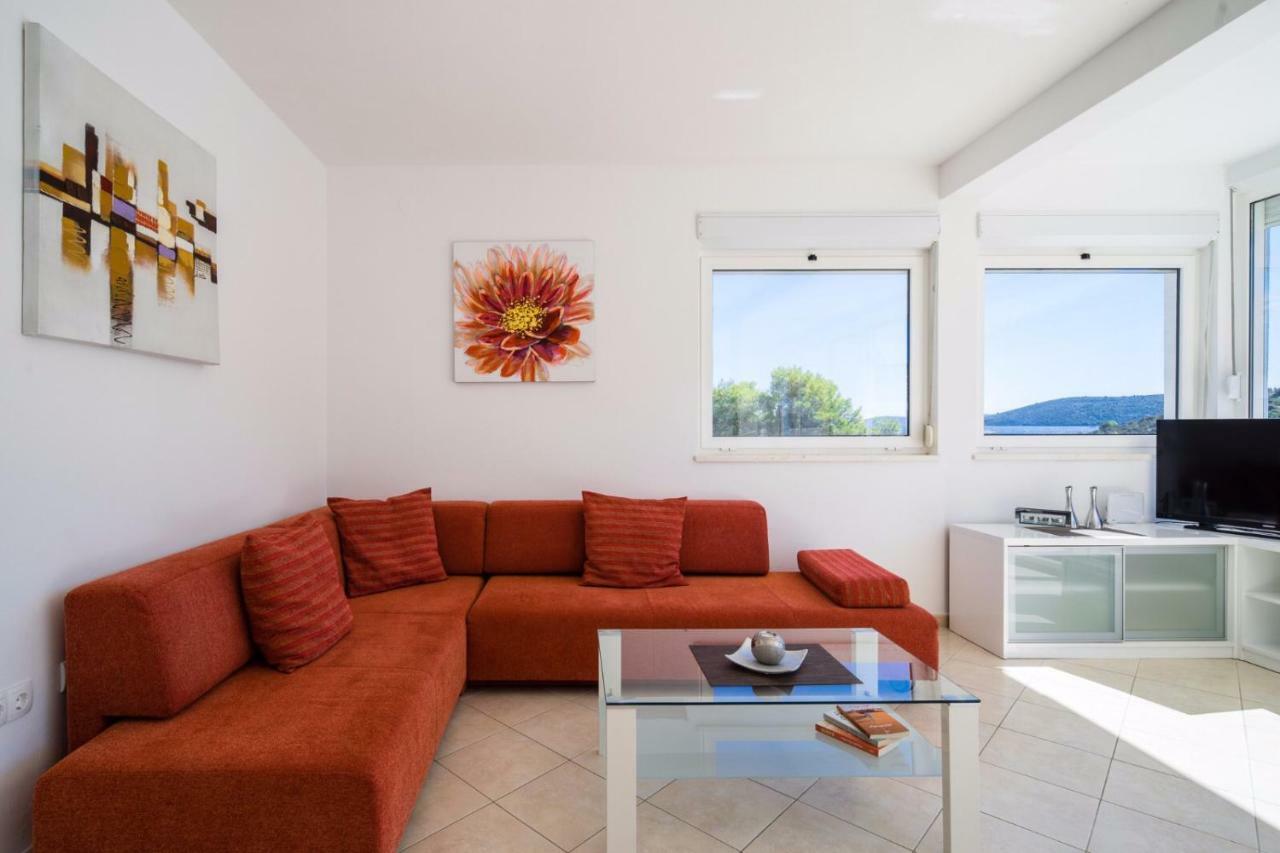 Apartments "Villa Antea" Vinisce Exterior photo